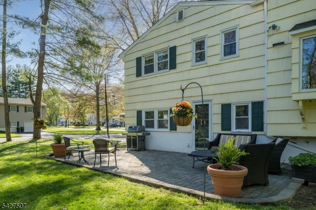 380 Charnwood Rd, New Providence Boro, NJ 07974