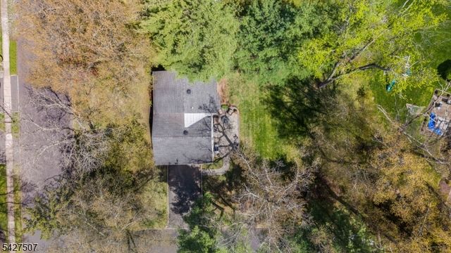 380 Charnwood Rd, New Providence Boro, NJ 07974