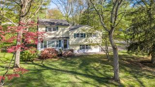 380 Charnwood Rd, New Providence Boro, NJ 07974