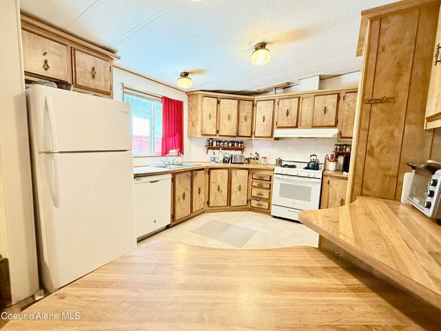 145 Mill Rd, Mullan, ID 83846