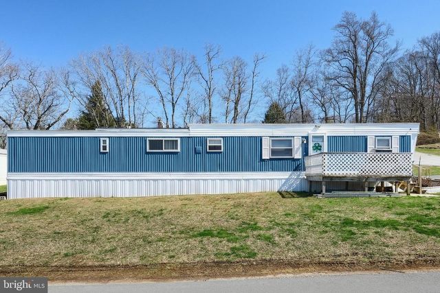 4 MILL ST, York, PA 17406