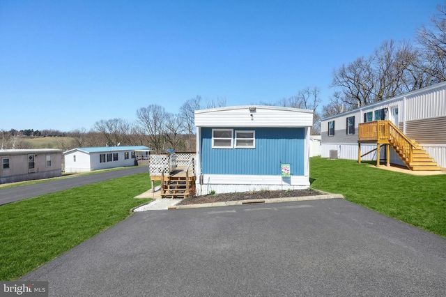 4 MILL ST, York, PA 17406