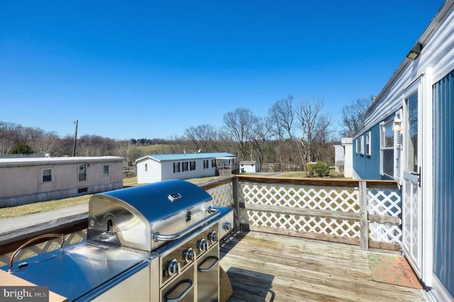 4 MILL ST, York, PA 17406