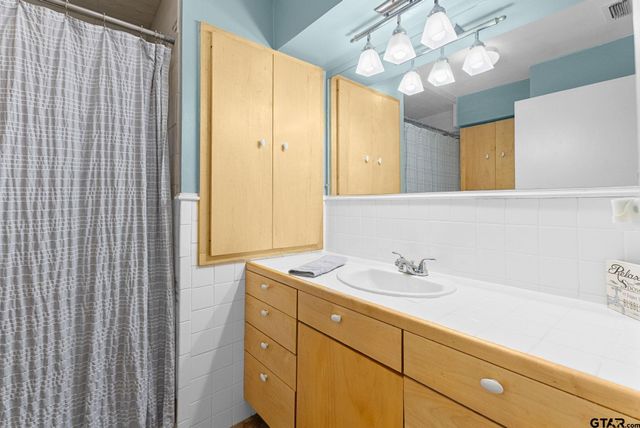 10614 CR 214, Tyler, TX 75707