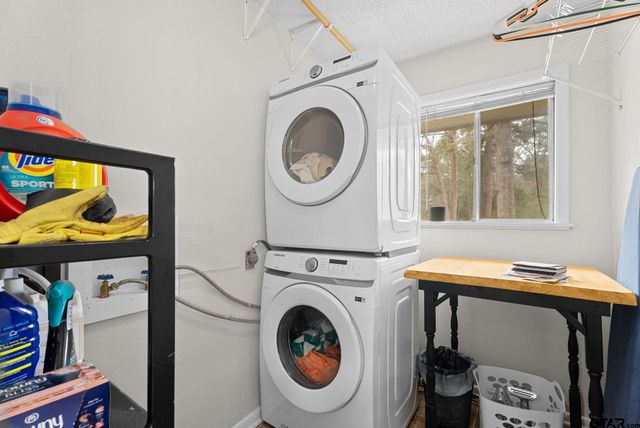 10614 CR 214, Tyler, TX 75707