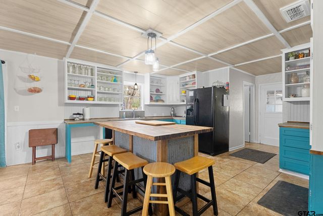 10614 CR 214, Tyler, TX 75707