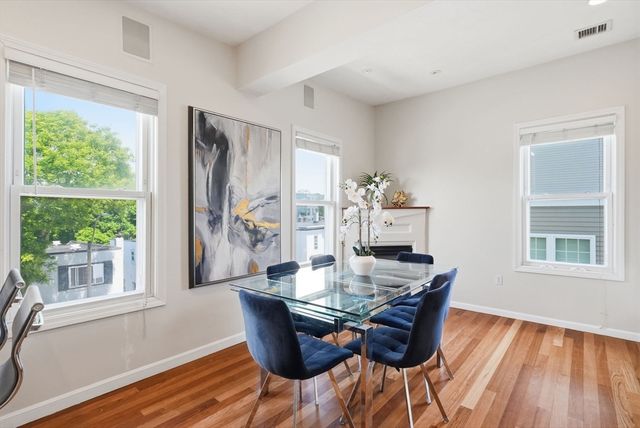 841 Saratoga St 3, Boston, MA 02128