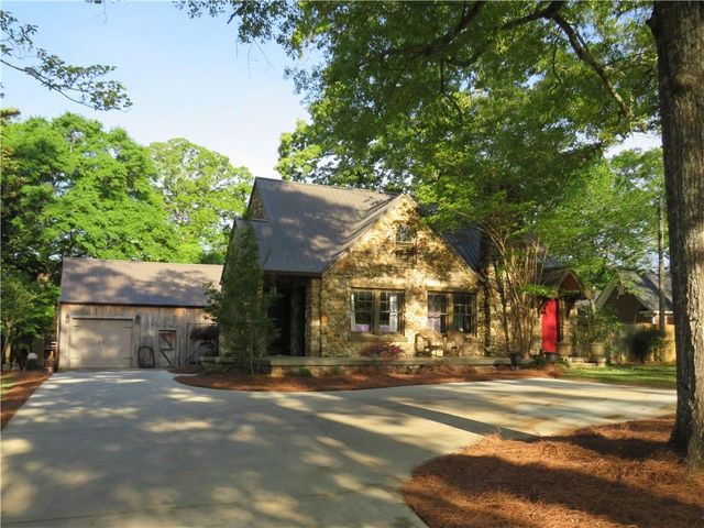 607 N College Street, Cedartown, GA 30125