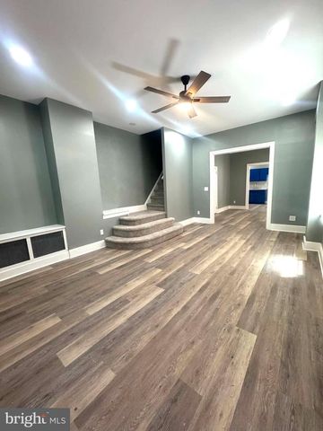 402 W RUSCOMB ST, Philadelphia, PA 19120