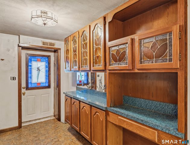 48 Cribbins Avenue, Shelton, CT 06484