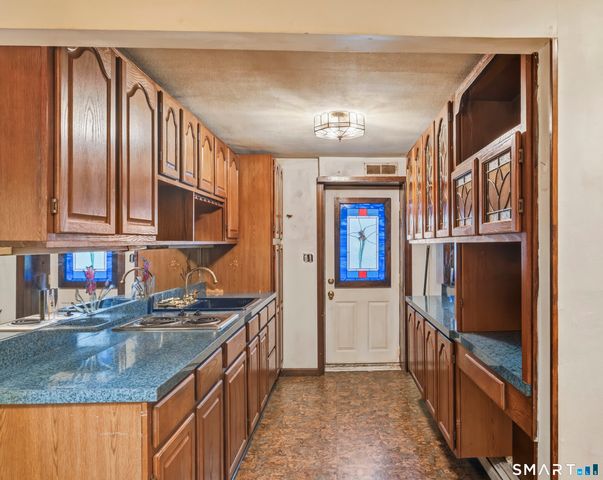 48 Cribbins Avenue, Shelton, CT 06484