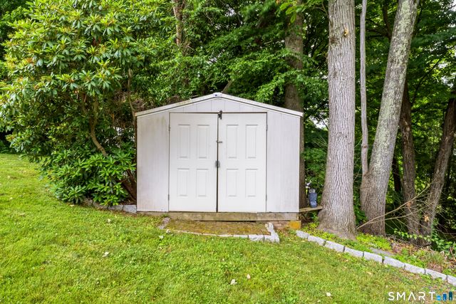 48 Cribbins Avenue, Shelton, CT 06484