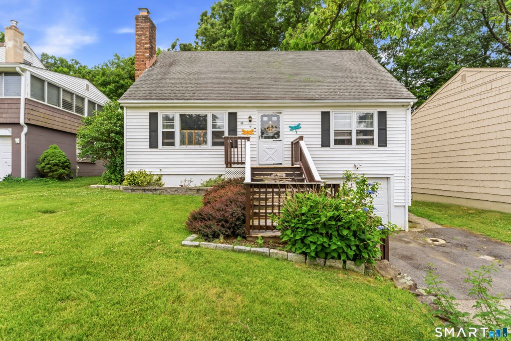 48 Cribbins Avenue, Shelton, CT 06484