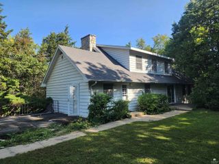 2025 College Heights Road, Manhattan, KS 66502