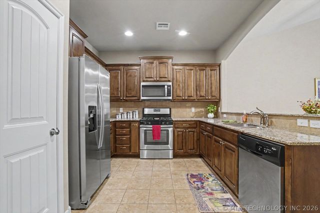 312 S Cypress Avenue, Broken Arrow, OK 74012