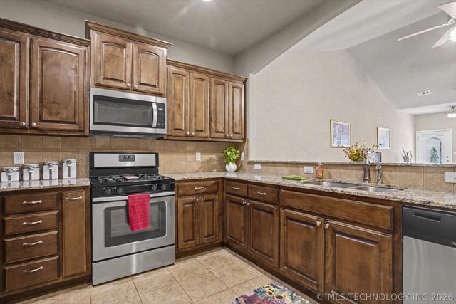 312 S Cypress Avenue, Broken Arrow, OK 74012