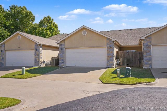 312 S Cypress Avenue, Broken Arrow, OK 74012