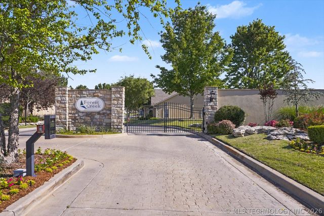 312 S Cypress Avenue, Broken Arrow, OK 74012