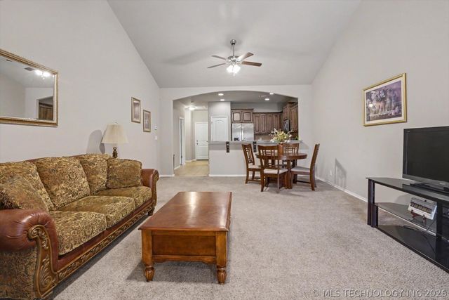312 S Cypress Avenue, Broken Arrow, OK 74012