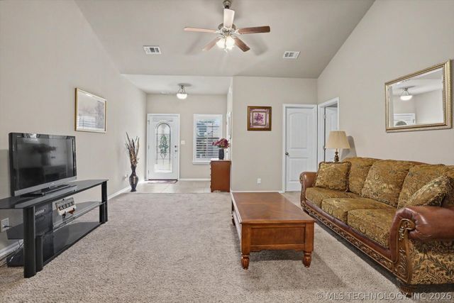 312 S Cypress Avenue, Broken Arrow, OK 74012