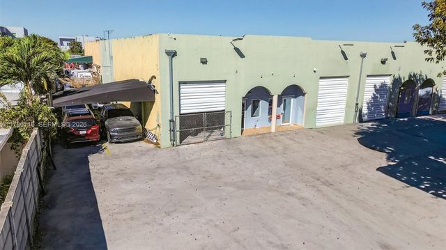 9180 NW 119th Street 10, Hialeah Gardens, FL 33018