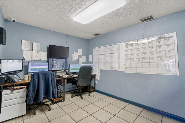 9180 NW 119th Street 10, Hialeah Gardens, FL 33018
