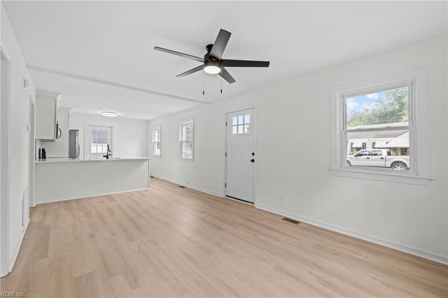 32 Fiske ST, Portsmouth, VA 23702