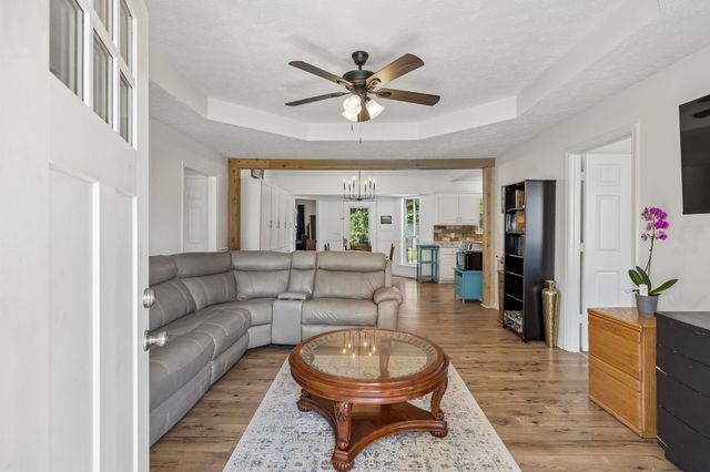 115 Robert Ave, White House, TN 37188