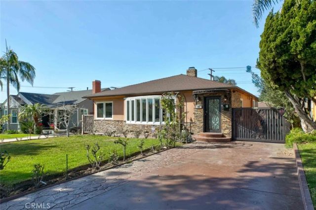 415 Birmingham Road, Burbank, CA 91504