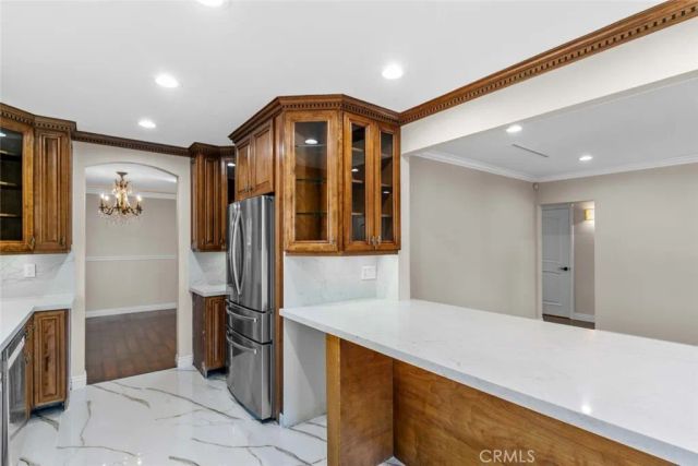 415 Birmingham Road, Burbank, CA 91504