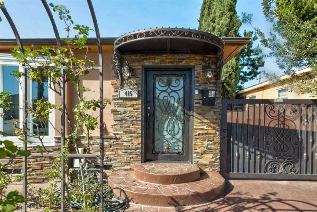 415 Birmingham Road, Burbank, CA 91504
