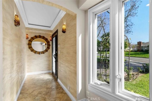 415 Birmingham Road, Burbank, CA 91504