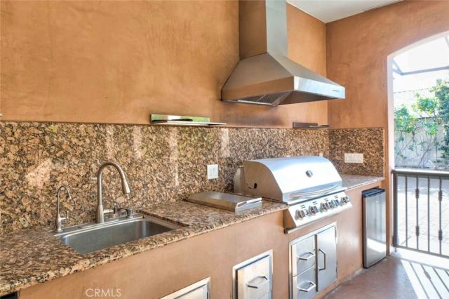 415 Birmingham Road, Burbank, CA 91504