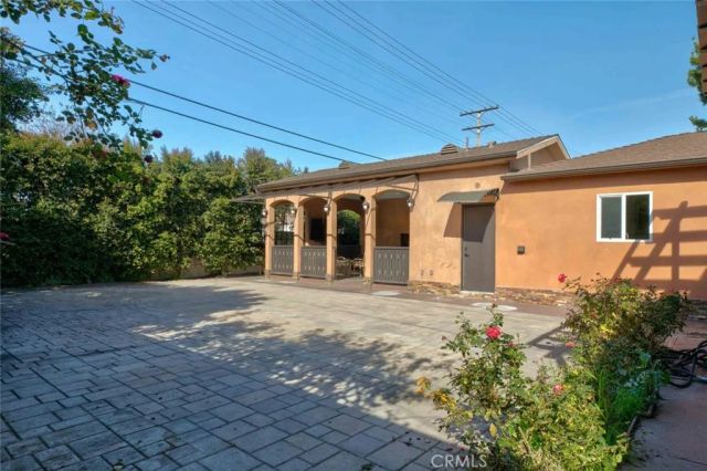 415 Birmingham Road, Burbank, CA 91504