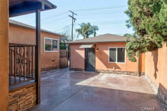 415 Birmingham Road, Burbank, CA 91504
