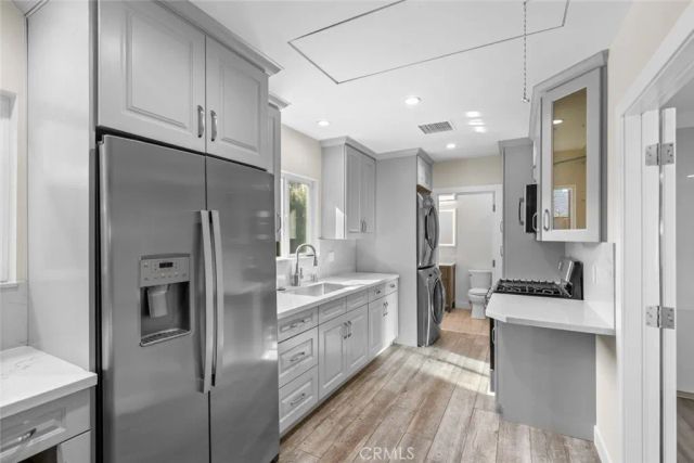 415 Birmingham Road, Burbank, CA 91504