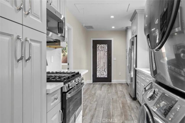 415 Birmingham Road, Burbank, CA 91504