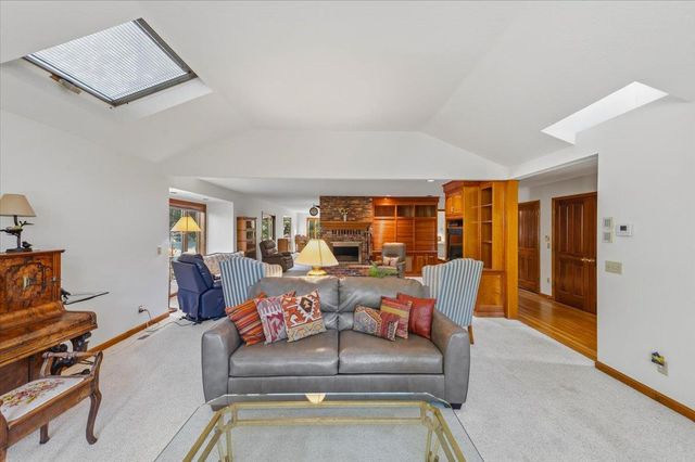 136 Orchard St, Nevada City, CA 95959