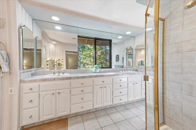 136 Orchard St, Nevada City, CA 95959