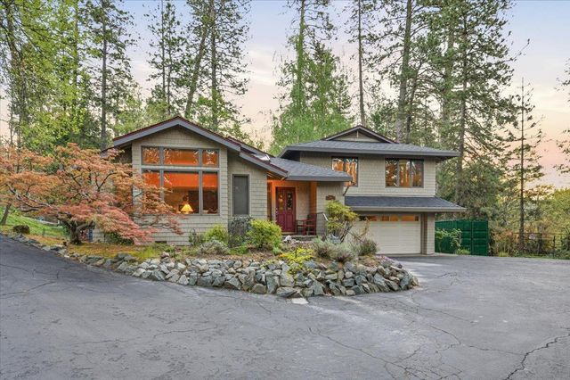 136 Orchard St, Nevada City, CA 95959