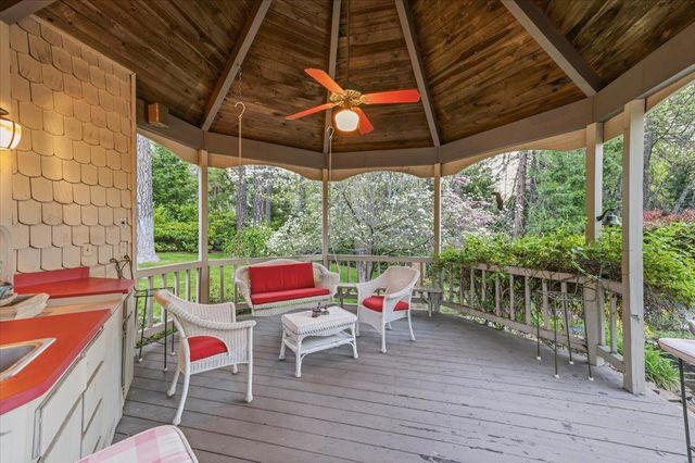 136 Orchard St, Nevada City, CA 95959