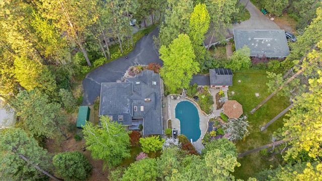 136 Orchard St, Nevada City, CA 95959