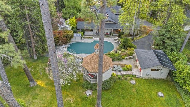 136 Orchard St, Nevada City, CA 95959