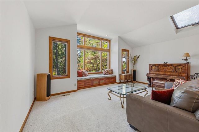 136 Orchard St, Nevada City, CA 95959