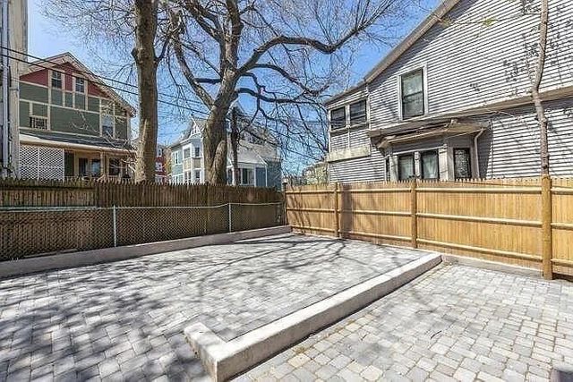 7 Forbes St. 1, Boston, MA 02130