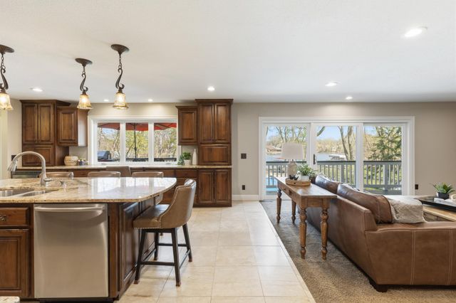 6570 Rustic Road SE, Prior Lake, MN 55372