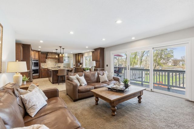 6570 Rustic Road SE, Prior Lake, MN 55372