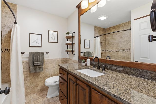 6570 Rustic Road SE, Prior Lake, MN 55372