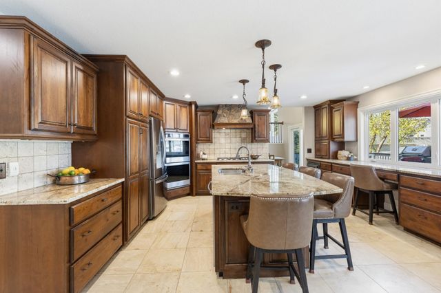 6570 Rustic Road SE, Prior Lake, MN 55372