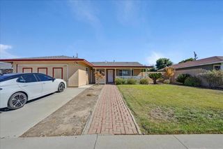 1300 Mesa Drive, Hollister, CA 95023